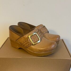 Dansko Pro Braided clogs with Buckle 36